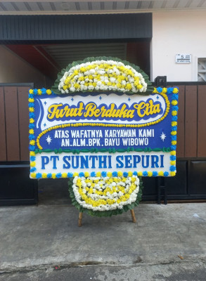 Papan Bunga Duka di Lahewa